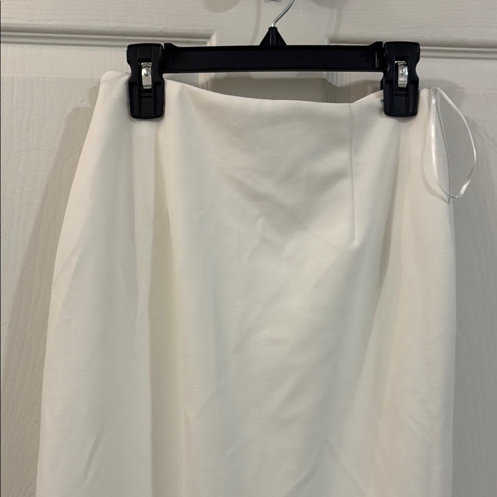 Meshki Elegant White Maxi Skirt - Picture 8 of 10